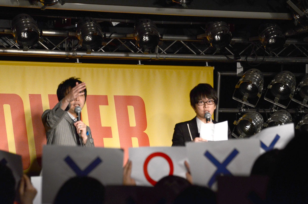 磁石カルトクイズ大会の様子。