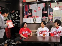 「鯉に恋する濃い男たちの赤道直火トークライブ！コイばな」(c)広島ホームテレビ