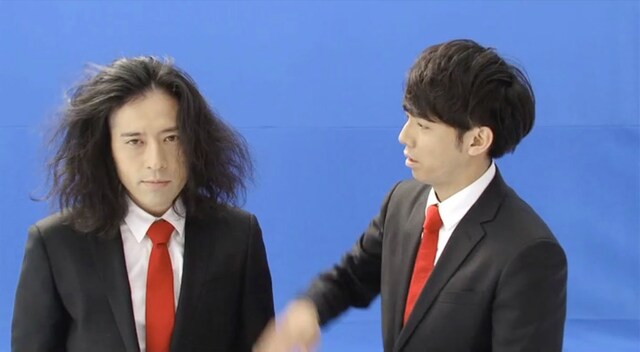 「スカルプDで遊ぼう！WEB動画コンテスト～HIKAKINを超えるのは君だ～」のサンプル動画に出演しているピース。