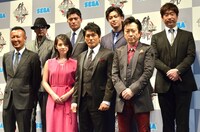 「龍が如く 維新！」完成披露記者会見に登壇した（前列左から）名越稔洋総合監督、桜庭ななみ、高橋克典、高橋ジョージ、（後列左から）黒田崇矢、徳重聡、大東駿介、原口あきまさ。