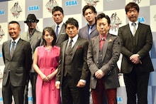 「龍が如く 維新！」完成披露記者会見に登壇した（前列左から）名越稔洋総合監督、桜庭ななみ、高橋克典、高橋ジョージ、（後列左から）黒田崇矢、徳重聡、大東駿介、原口あきまさ。