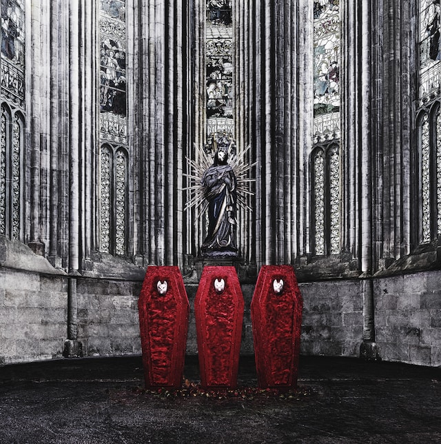 BABYMETAL「BABYMETAL」初回限定盤ジャケット