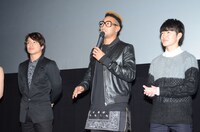 映画「セブンデイズ リポート」の舞台挨拶に登壇した（左から）白濱亜嵐、関口メンディー、佐野玲於。