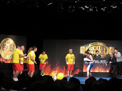 突如小島やナウリーダー軍に襲い掛かるボクサー・しずちゃん。