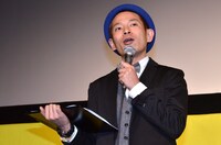 MCを務めるタケト。「トリオを解散して“サンブンノイチ”になった」と自己紹介した。