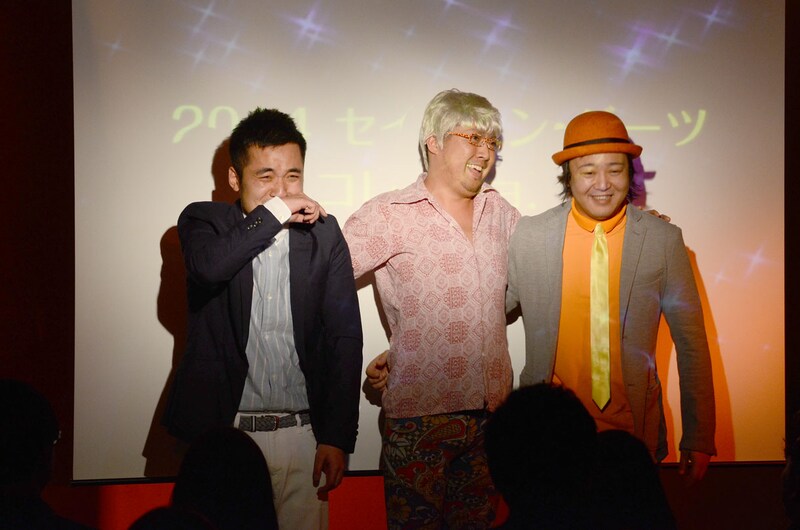 新衣装をお披露目した「2014 セイシュン・ダーツ コレクション」の様子。