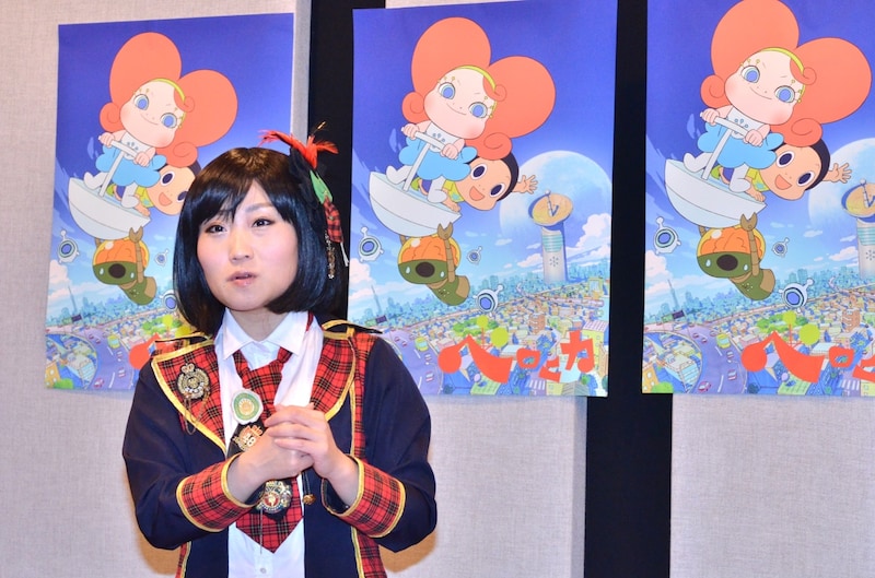 「ベロニカのフェイス（顔）の四角い感じが自分に見えてきた」と話して笑いを誘うキンタロー。。