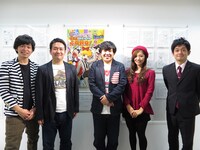 東京・pixiv Zingaroのアメリカザリガニ平井プロデュースの展示「お笑い芸人落書きフェスタ」にて行われた「お笑い芸人落書き大喜利」。