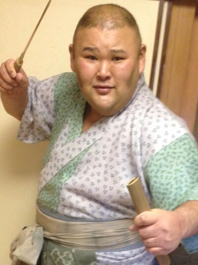 東京・新橋演舞場にて、2月公演「母をたずねて膝栗毛」に出演中の安田大サーカスHIRO。(c) 松竹芸能