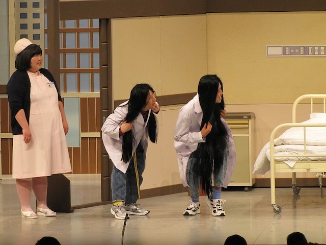 吉本新喜劇「オタク病院にようこそ」(c)吉本興業