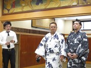 司会のトミドコロとサンドウィッチマン。