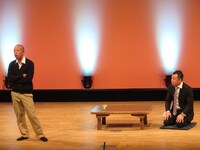 賄賂がテーマのバイきんぐのコント。