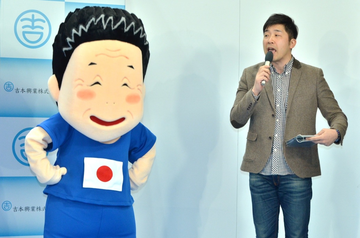 寛平ちゃんキャラとあべこうじ（右）。