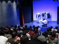 吉田のやってみたかったこと「観客をバックに記念撮影」