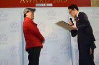 「ベストフンドシストアワード2013」授賞式の様子。