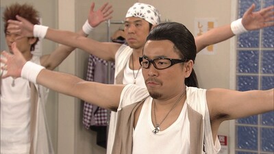 コント「リーダー勇退」(c)NHK