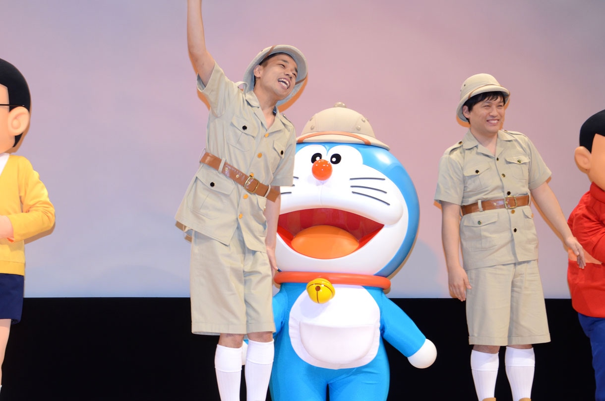 「映画ドラえもん 新・のび太の大魔境～ペコと5人の探検隊～」の完成披露試写会に登場したCOWCOW。