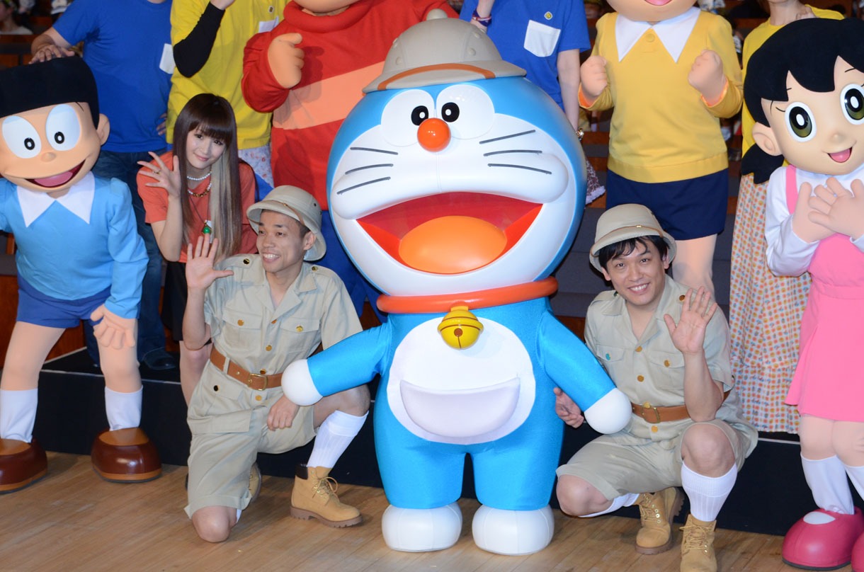 「映画ドラえもん 新・のび太の大魔境～ペコと5人の探検隊～」の完成披露試写会に登場したCOWCOW。