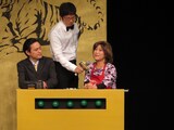 “おしゃべり大喜利クッキング”上沼恵美子こと友近と、“疑惑の解答魔神”小倉智昭ことシューレスジョーのタッグ。