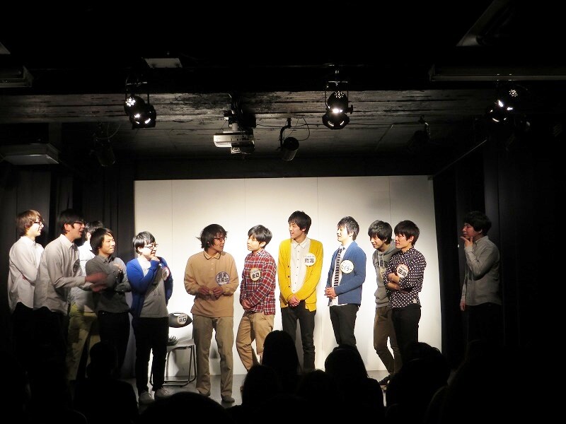 「新宿RIDE!ON!LIVE」メンバーのレトロ小町、リンゴスター、トランスミッター、サメゾンビ、曇天三男坊、ママンマ。