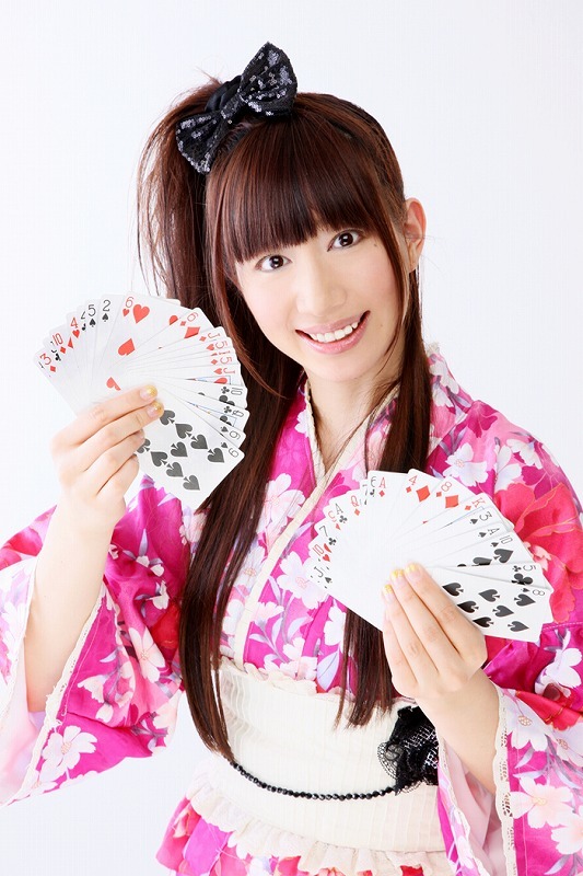 小泉エリ