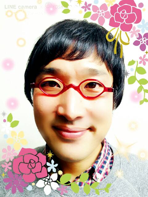 「LINE camera×よしもと『愛のビューティバトル』」で「ナチュラルビューティ部門」にノミネートされた南海キャンディーズ山里の加工写真。