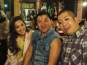 「スギるんです」に出演するスギちゃん（中央）と、ハライチ澤部（右）、中村アン。(c)テレビ東京