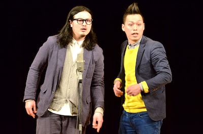 フルフロンタル。右が岡田、左が黒田。