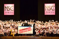 ライブの出演者たち。