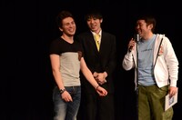 タイムボムとつぶやきシロー（右端）。