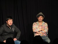 2月24日、東京・渋谷シアターDにて行われたアームストロングのトークライブ「トークストロング～ぜひきてください～」の様子。