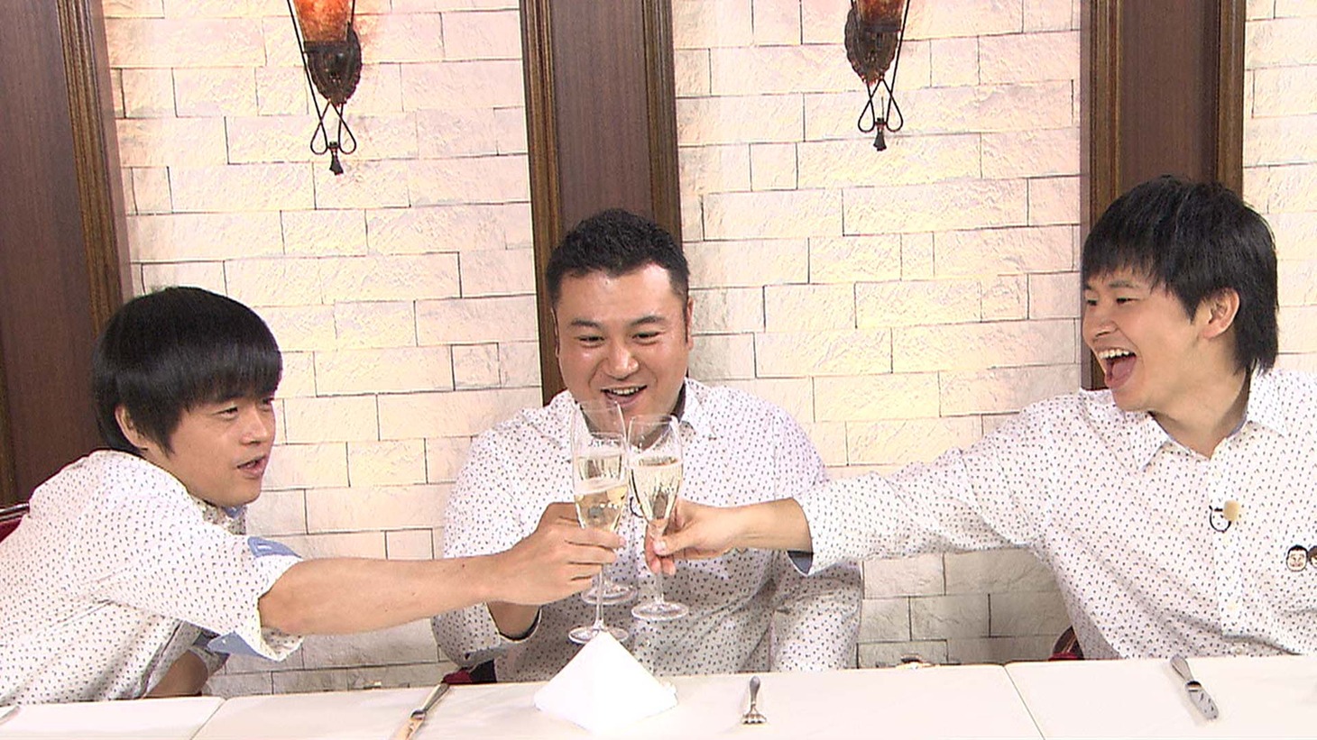 DVD「日曜×芸人」Vol.6の一場面。(c)2014 テレビ朝日