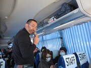 参加者に英語を教えてもらいながら、英語で注意を促すスティーブ・ジョブズ。