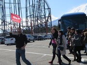 参加者を先導するスティーブ・ジョブズ。