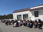 目の前の雄大な富士山を眺めながらお弁当タイム。