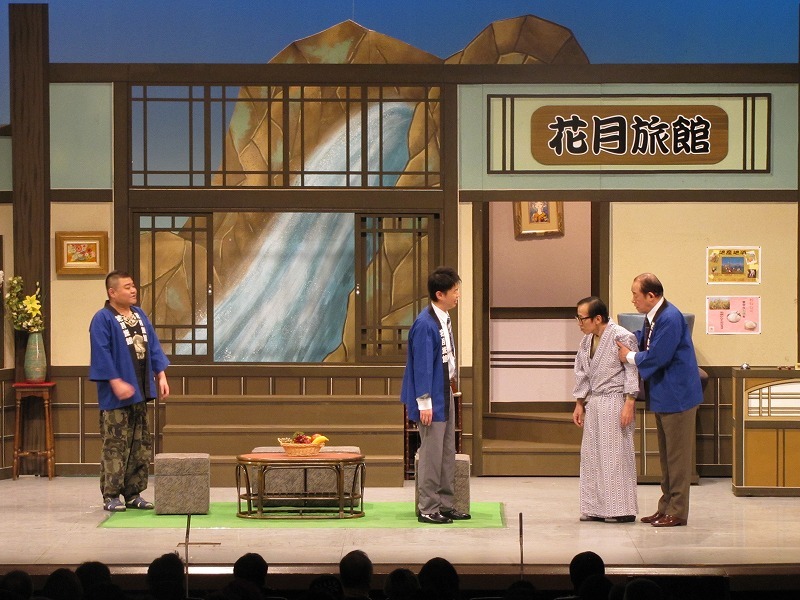 吉本新喜劇「最期のおじいちゃん孝行」(c)吉本興業