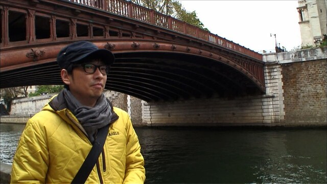 DVD＆Blu-ray「LIVE POTSUNEN 2013『P+』 / 小林賢太郎テレビ ライブポツネン in ヨーロッパ」に収録されるワンシーン。