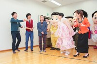 「NSC“スーツアクター”養成カリキュラム」発表会見の様子。(c)吉本興業