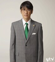 袴田幸男弁護士役のココリコ田中。(c)ytv