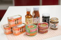 「おかんめし」の材料となる缶詰。