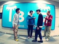 終始仲良くトークをしているうしろシティとハライチ。