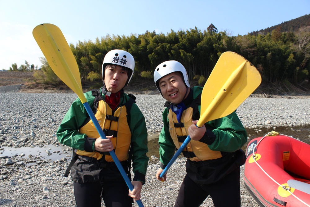 「ハライチ vs ロッチの富士山×知床 アッぱれ遺産『勝手に認定！世界遺産のスゴいとこ見つけちゃうぞSP』」に出演するハライチ。
