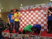 ウノ・アタックを落としてパニックになる会場。