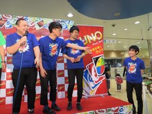 赤羽の同級生・おがじゅんに過大な期待を寄せるジューシーズ。