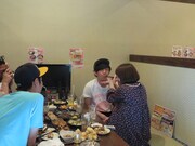 「えがお∞（むげんだい）プロジェクト パンサーと2日間のトリプルデートができるin沖縄」の様子。