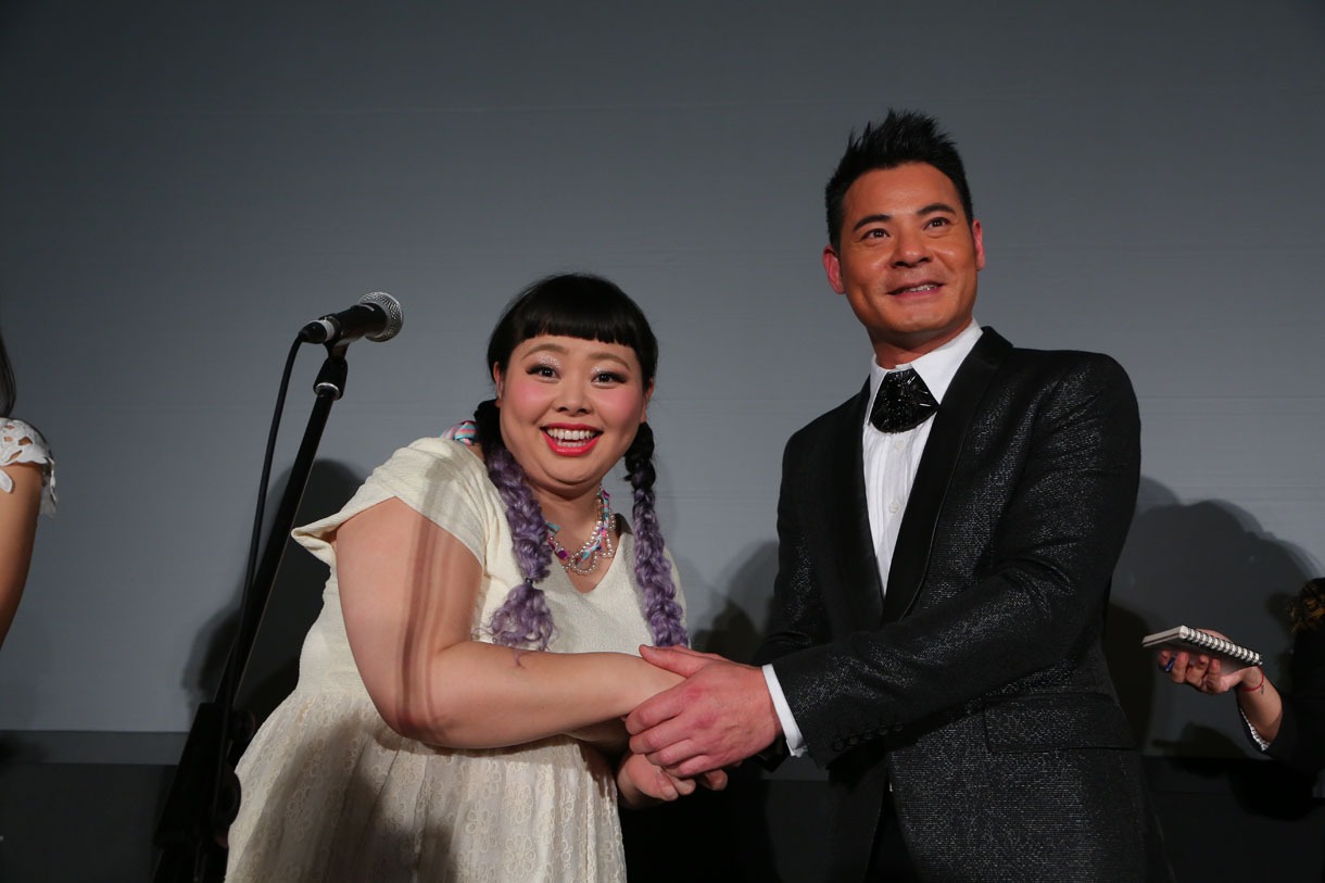 映画「和田一号」の舞台挨拶の様子。