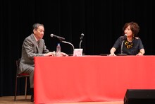 高田文夫と木曜レギュラー清水ミチコのトークの様子。