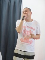 1人1人のあるあるを歌うRG先生。