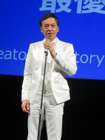 クリエイターズ・ファクトリープレゼンターの板尾創路。