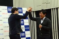 急遽南米人ネタを披露したアルコ＆ピース。